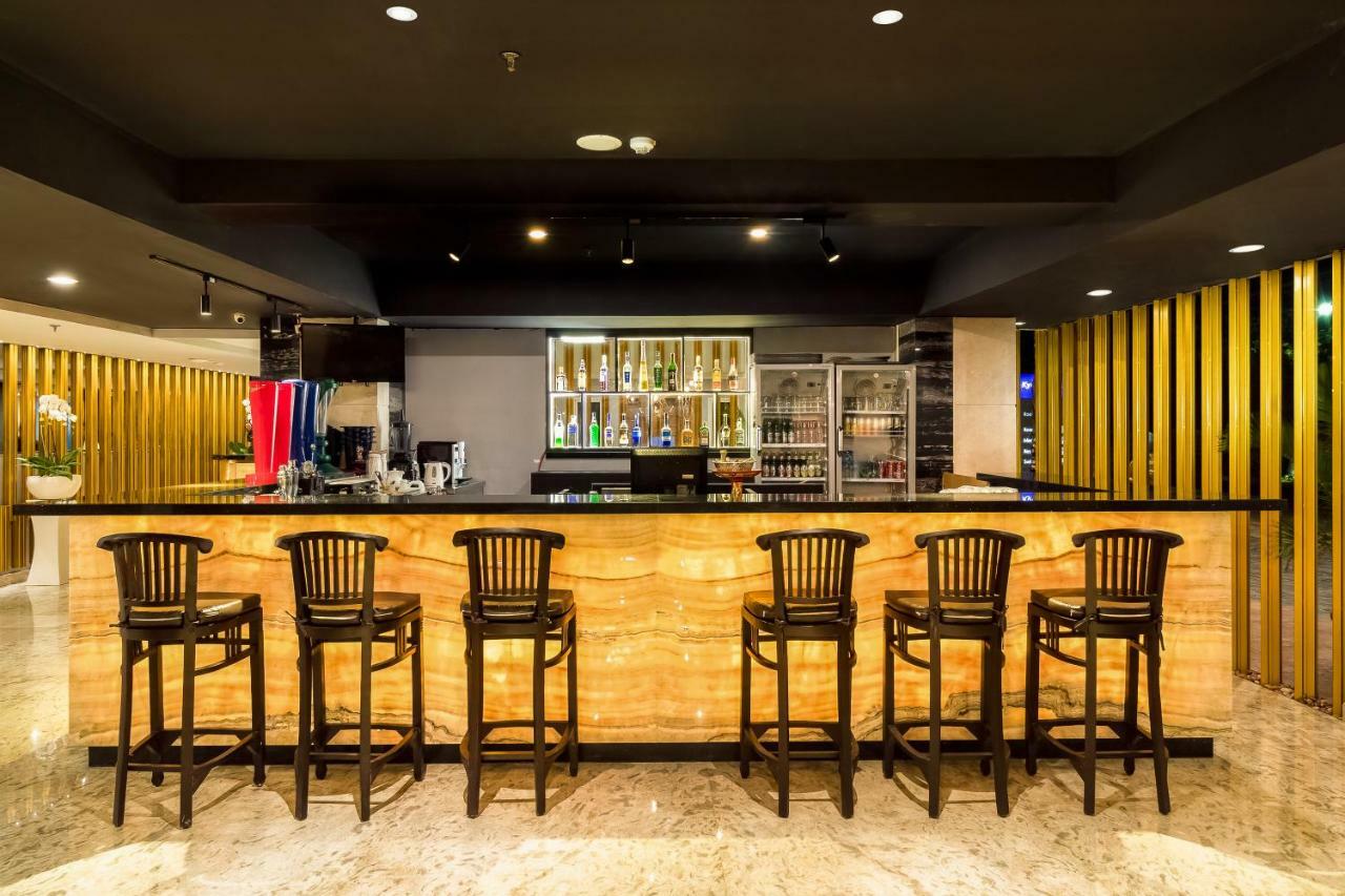 塞米亚克巴厘岛凯里亚德皇家酒店 外观 照片